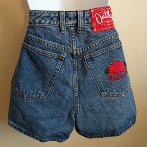 Vintage Outlaw High Waisted Mom Jeans Rose Patch 9